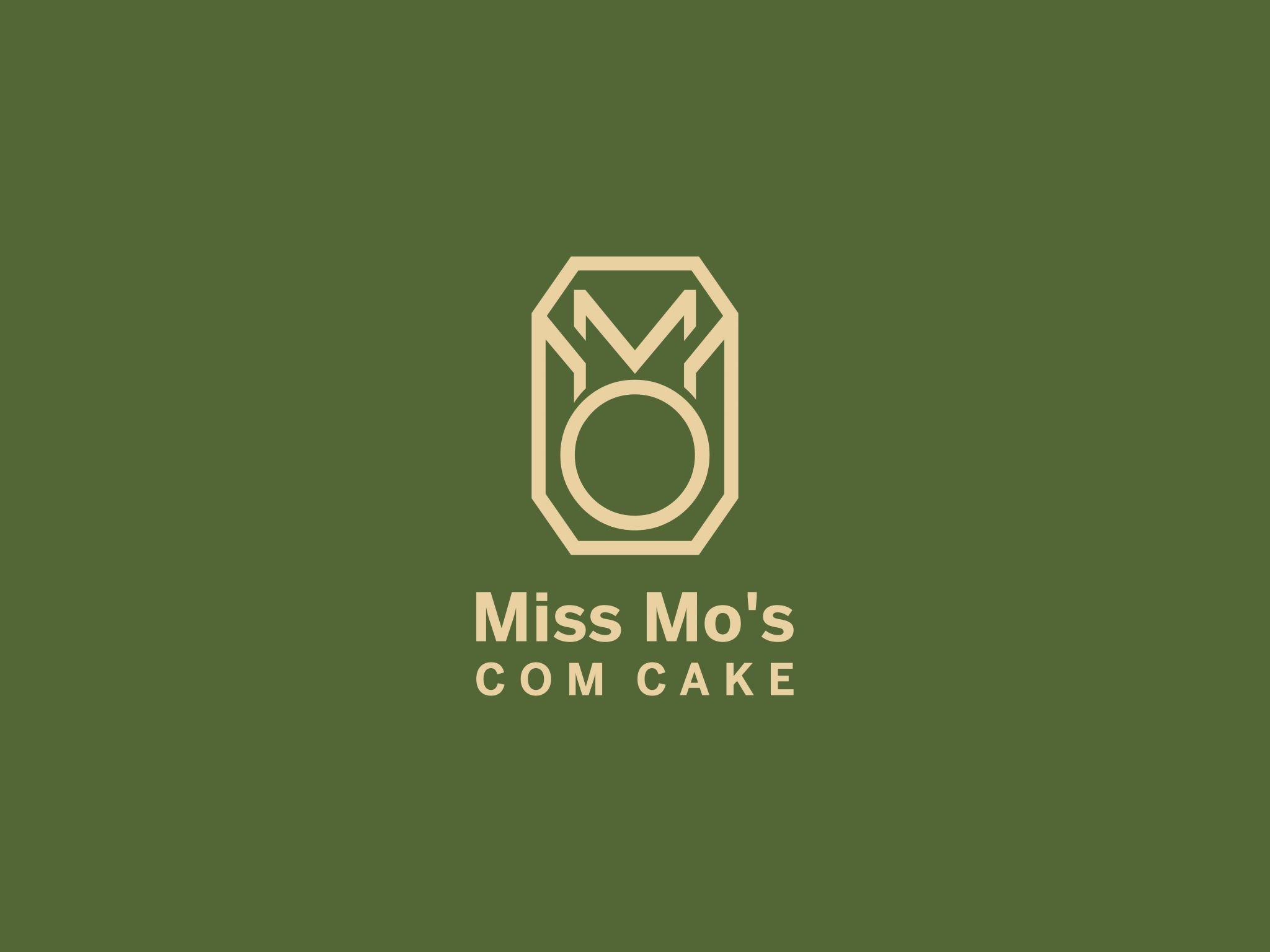 Thiết kế logo tiệm bánh Miss Mo's Com Cake